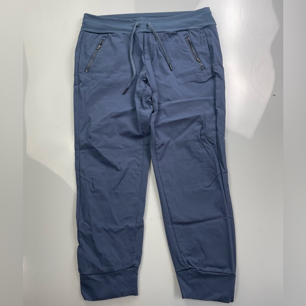 Swiss Alps men’s athletic pants size L
